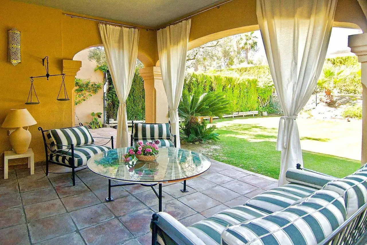 The Fairway Vista, Your Luxury Retreat With A Quiet Pool Pueblo Nuevo de Guadiaro Villa