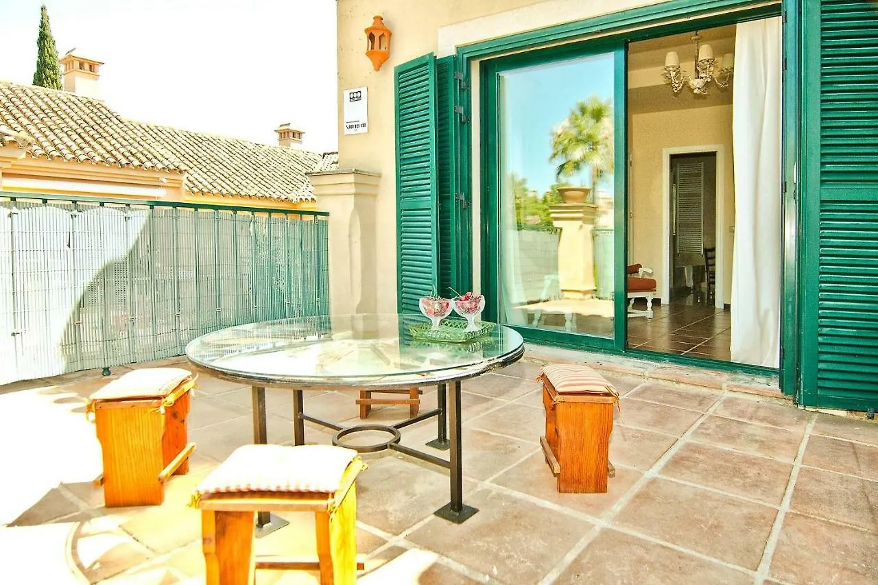 Villa The Fairway Vista, Your Luxury Retreat With A Quiet Pool Pueblo Nuevo de Guadiaro