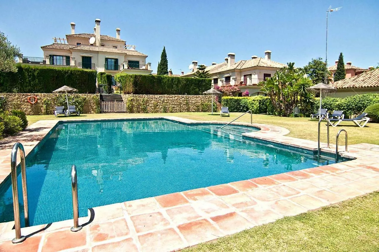Vila The Fairway Vista, Your Luxury Retreat With A Quiet Pool Pueblo Nuevo de Guadiaro