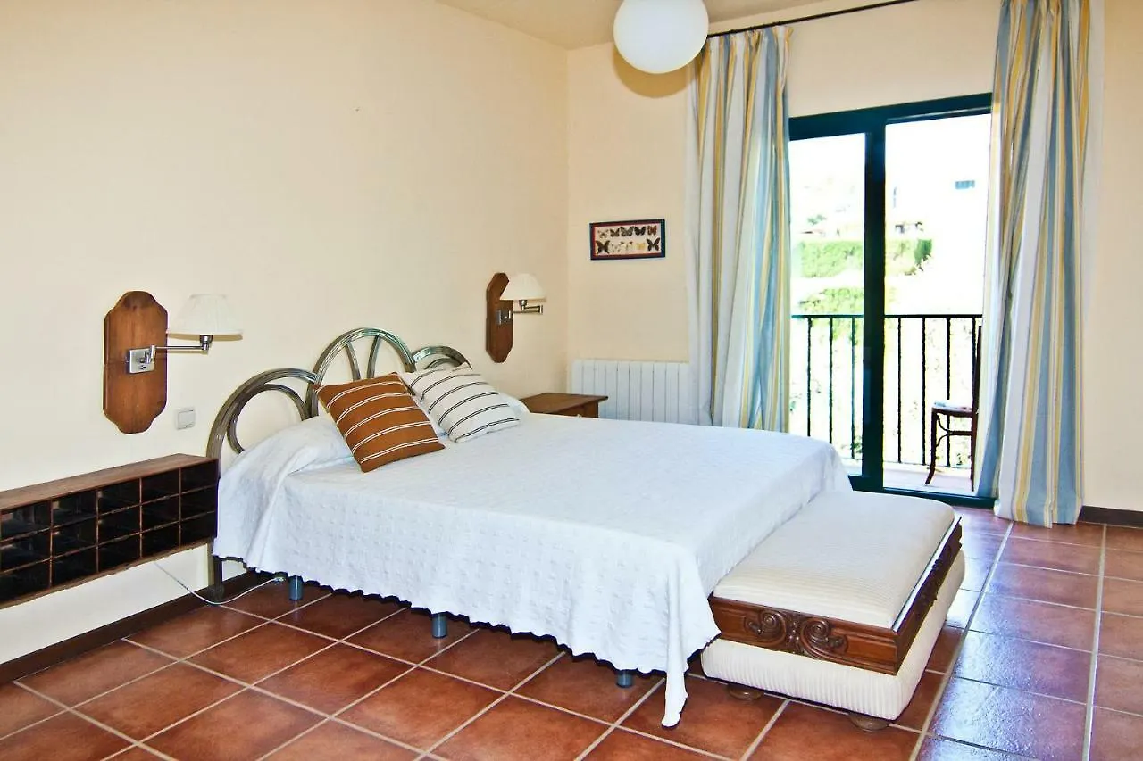 The Fairway Vista, Your Luxury Retreat With A Quiet Pool Pueblo Nuevo de Guadiaro Spain