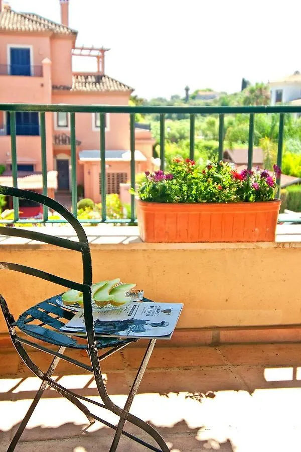 The Fairway Vista, Your Luxury Retreat With A Quiet Pool Pueblo Nuevo de Guadiaro Villa