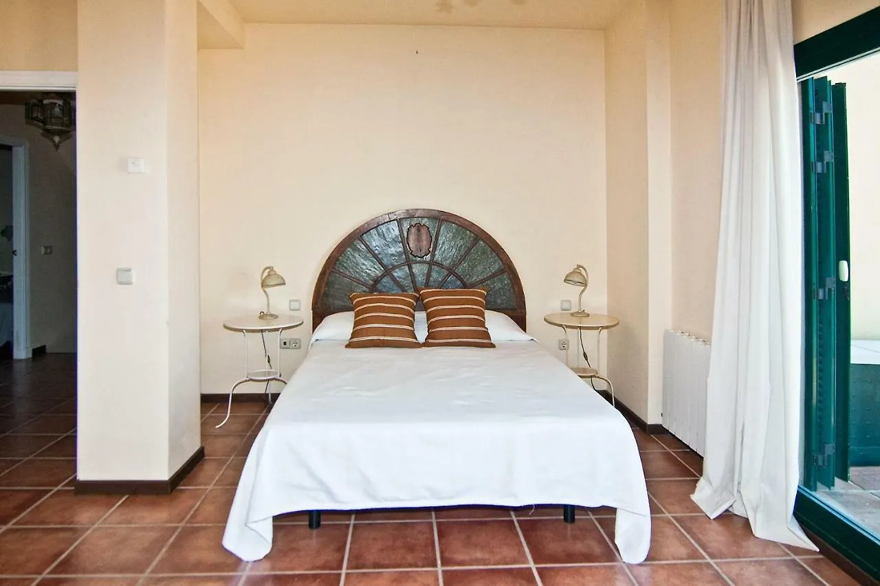 The Fairway Vista, Your Luxury Retreat With A Quiet Pool Pueblo Nuevo de Guadiaro