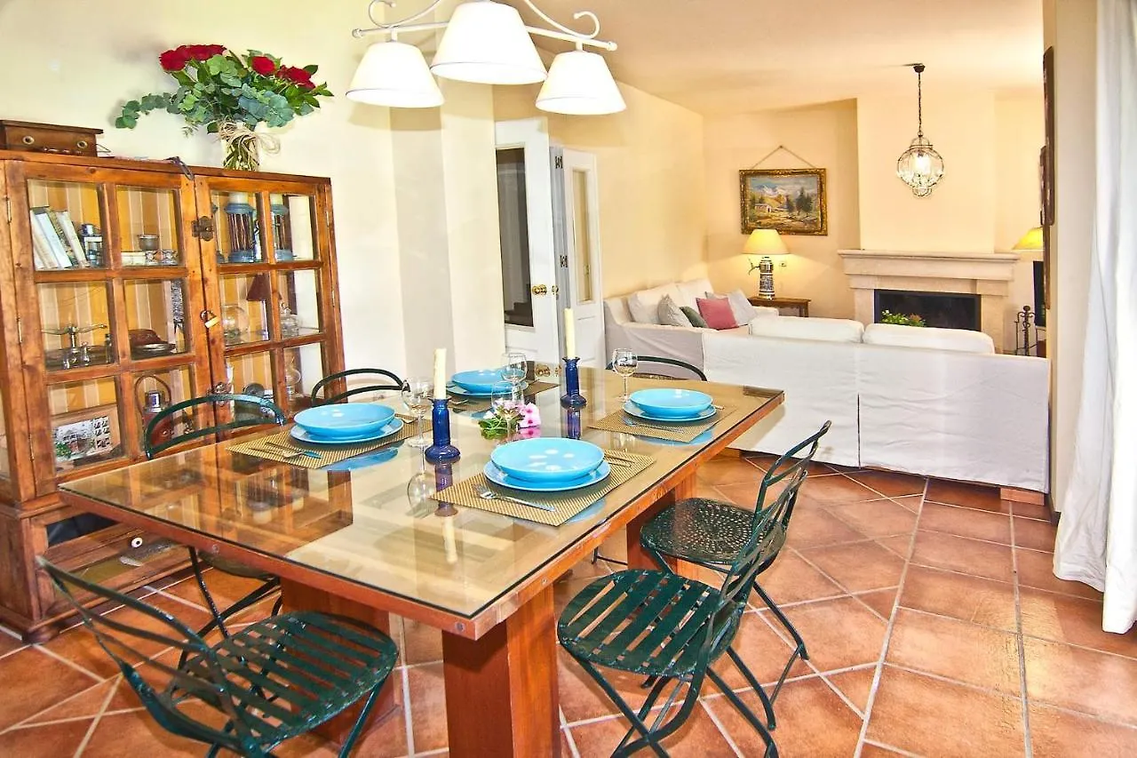 The Fairway Vista, Your Luxury Retreat With A Quiet Pool Pueblo Nuevo de Guadiaro Spain