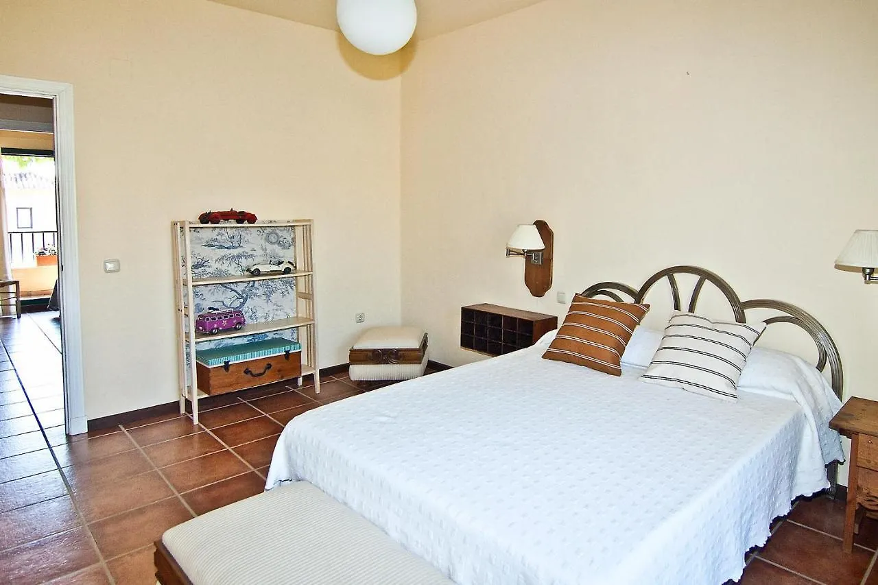 Villa The Fairway Vista, Your Luxury Retreat With A Quiet Pool Pueblo Nuevo de Guadiaro Spain